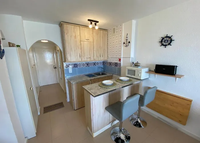 Stylish With Panoramic Sea View פואנגירולה