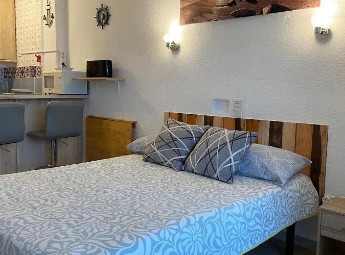 Stylish With Panoramic Sea View Fuengirola